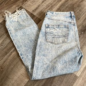 Womens american eagle mom jean